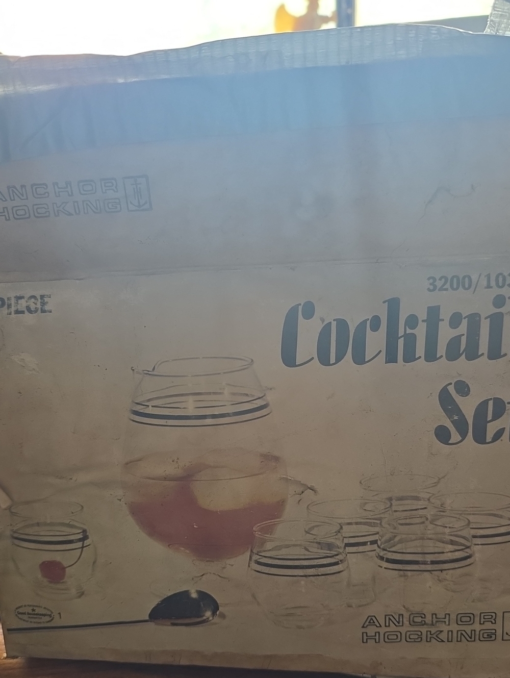 DOROTHY THORPE COCKTAIL PITCHER W/6 ROLY POLY GLASSES W/SILVER BANDS